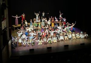 Il più grande show - Rise up musical academy